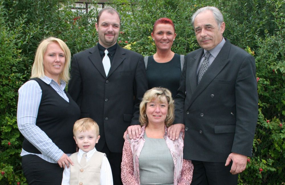 Familie Wicke von Wicke Bestattungen im Jahr 2008